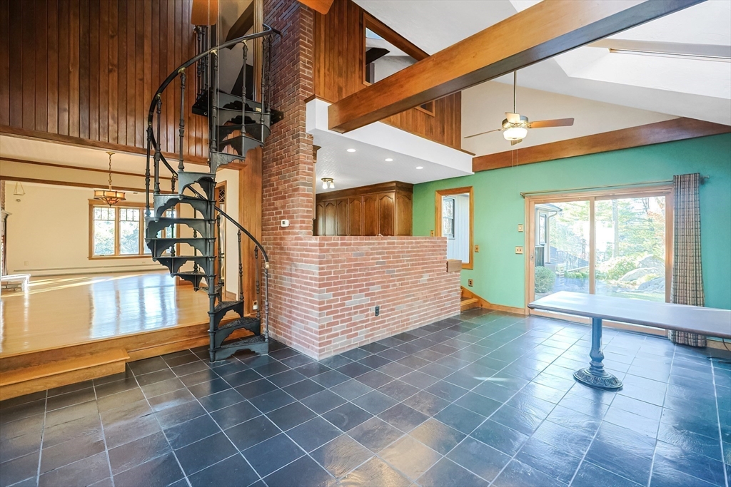 19 Eastmount Road