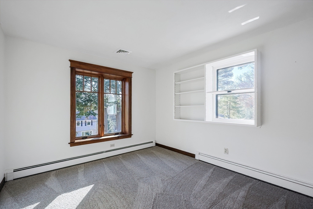 19 Eastmount Road