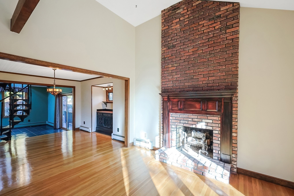 19 Eastmount Road