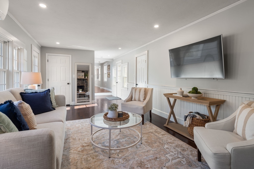 9 Lawrence Ct