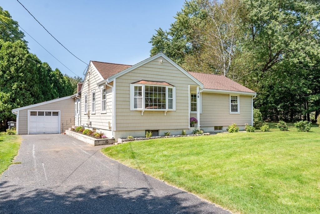 9 Lawrence Ct