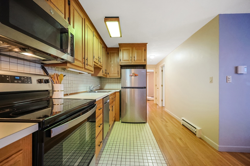 224 School St # 11