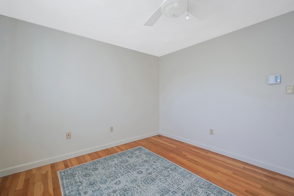 224 School St # 11