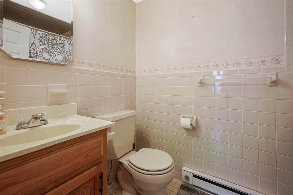 224 School St # 11
