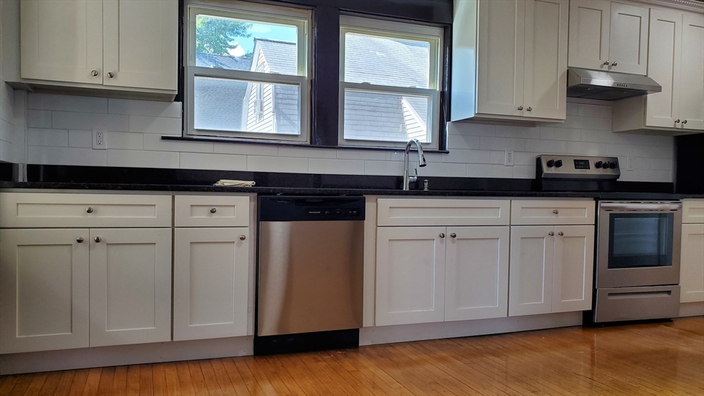 74 Grant St # 1