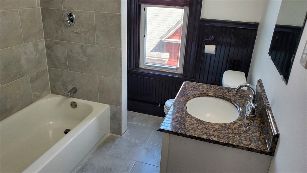 74 Grant St # 1