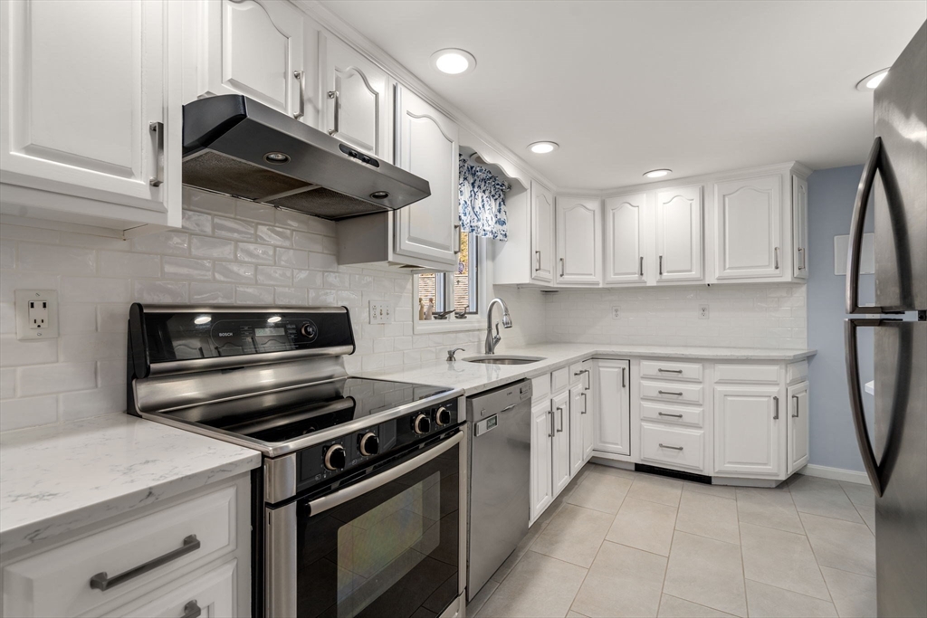 4 Kingsbury Rd
