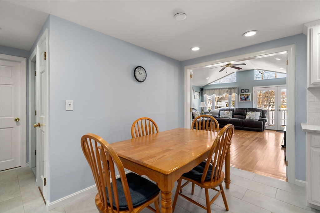 4 Kingsbury Rd