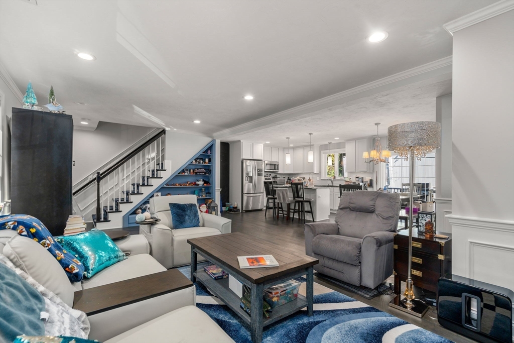 45 Endicott St # 45