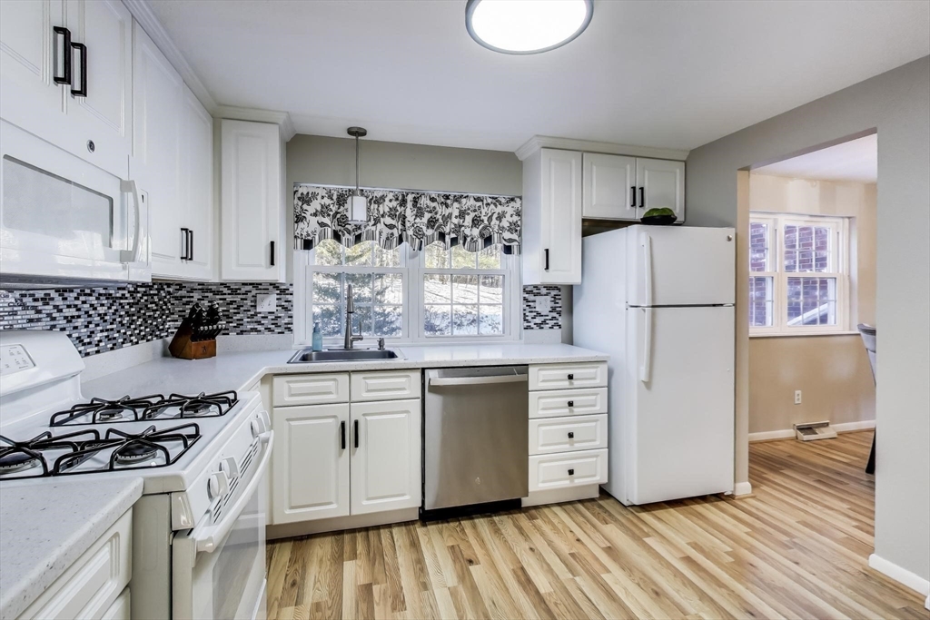 9 Hemlock Cir # 9
