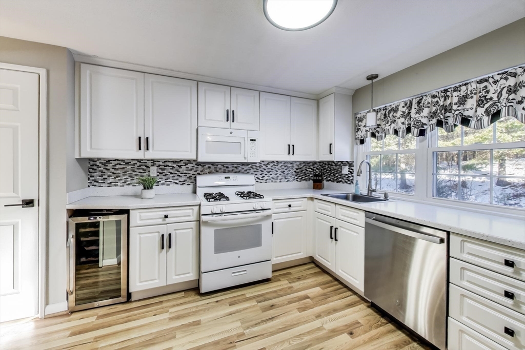 9 Hemlock Cir # 9