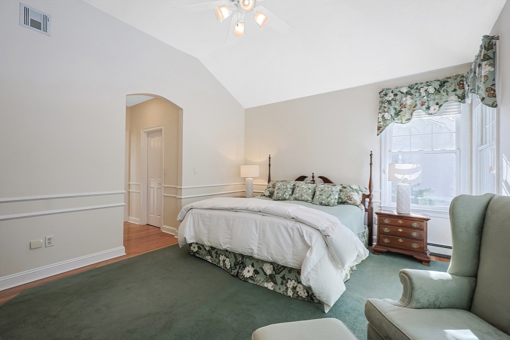 1 Bridlefield Lane