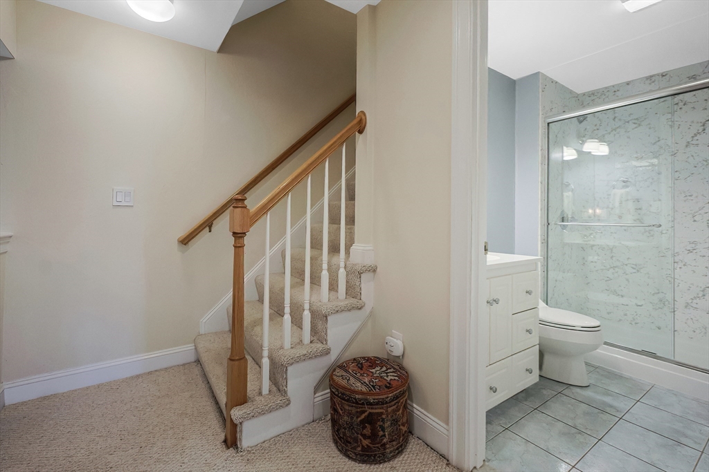 1 Bridlefield Lane