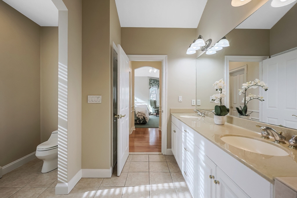 1 Bridlefield Lane