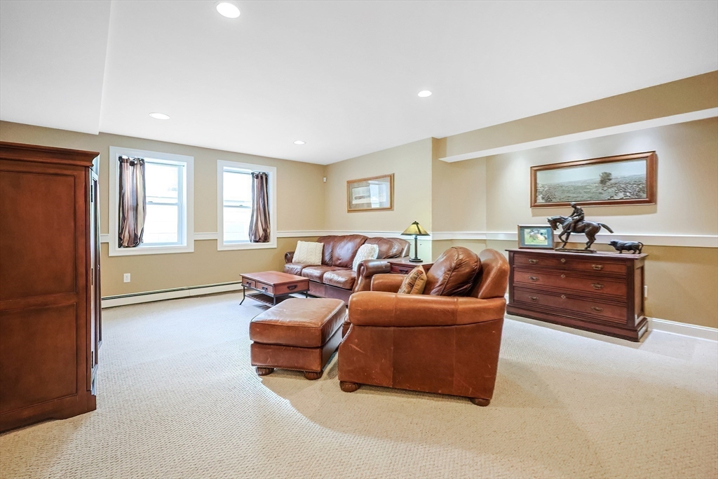 1 Bridlefield Lane