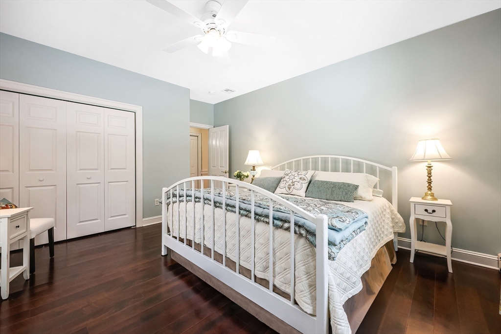 1 Bridlefield Lane