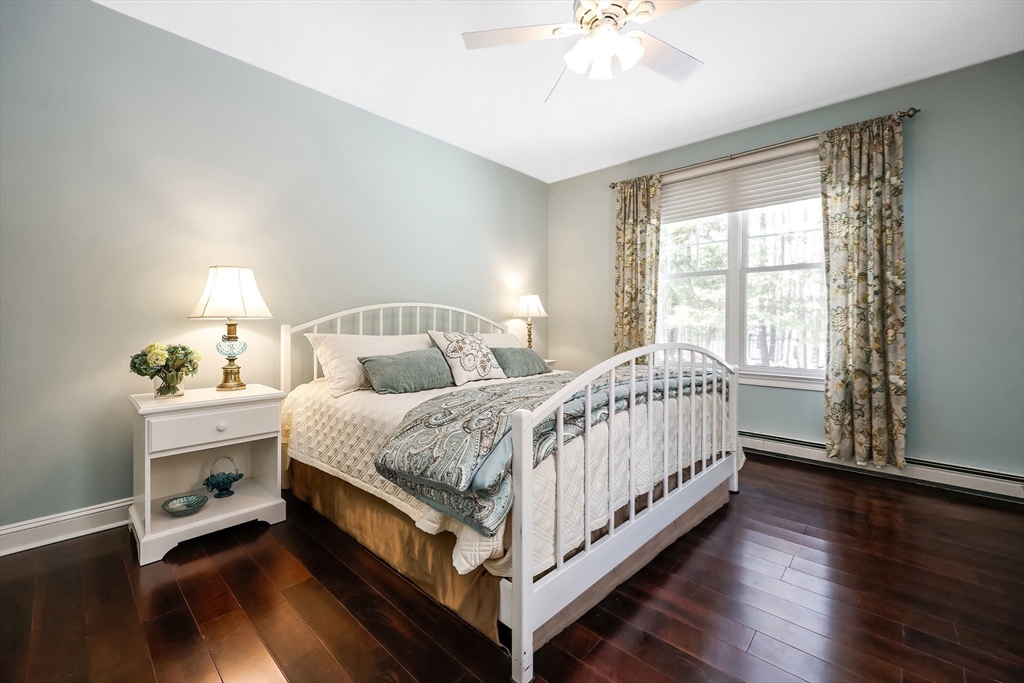 1 Bridlefield Lane