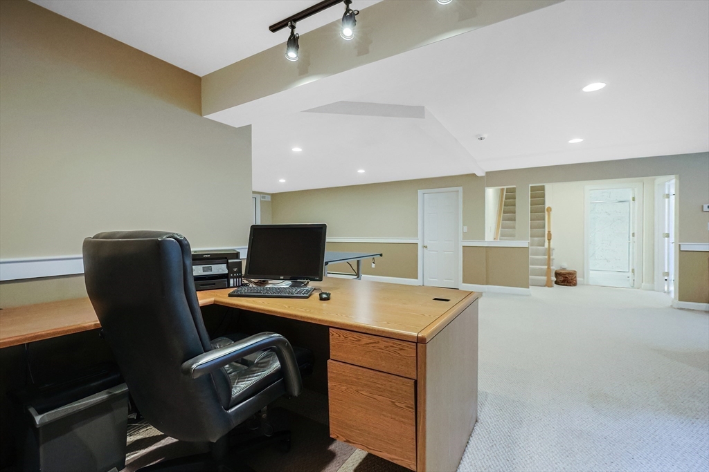 1 Bridlefield Lane