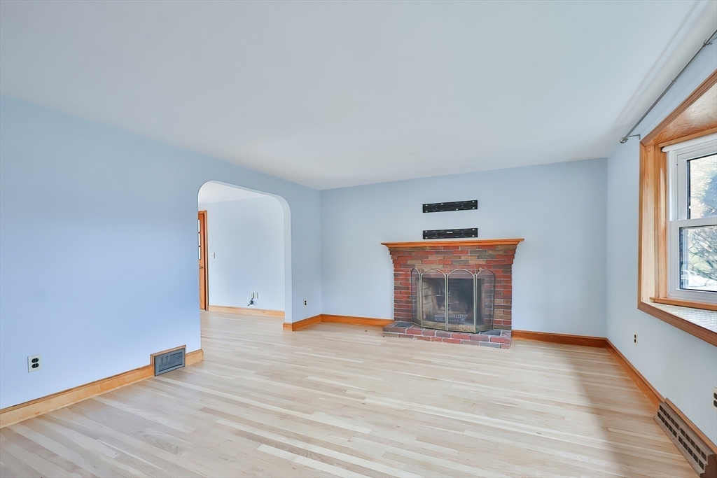 4 Morningside Dr