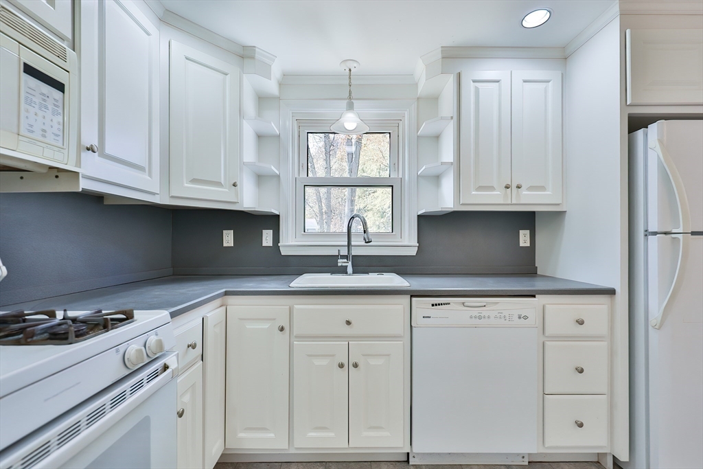 4 Morningside Dr