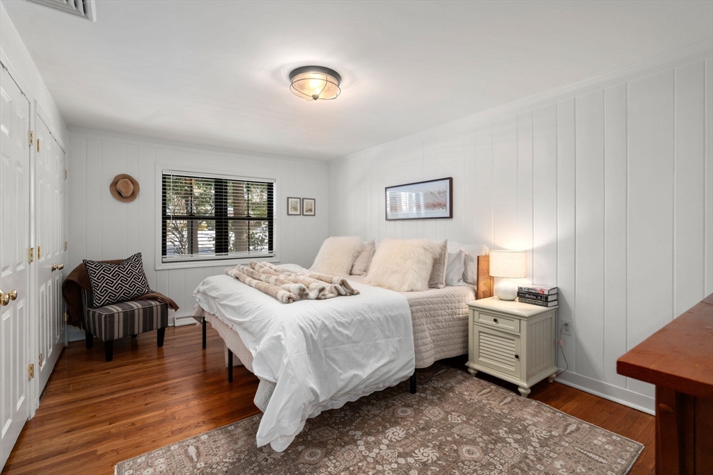 321 Nichols St