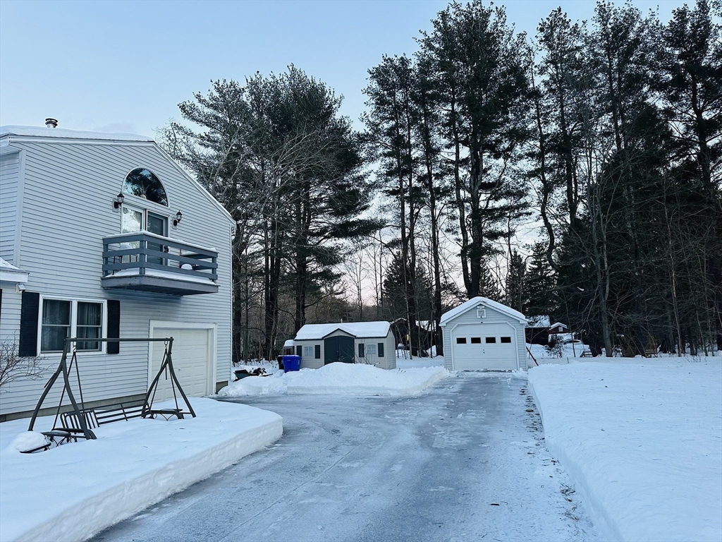 2 Brook Rd