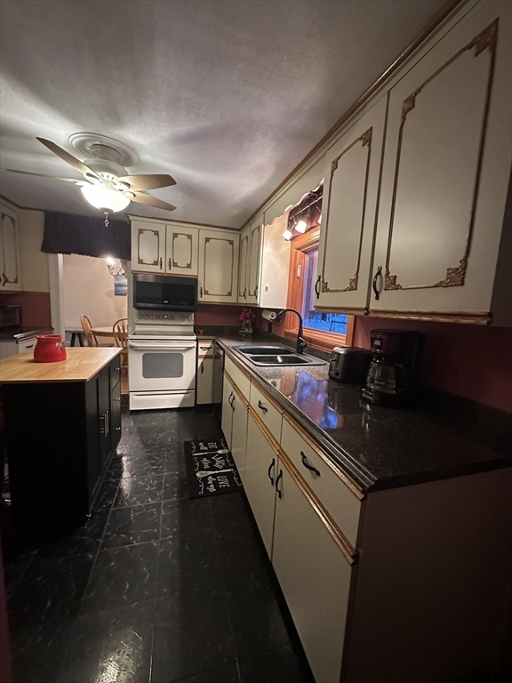 2 Brook Rd