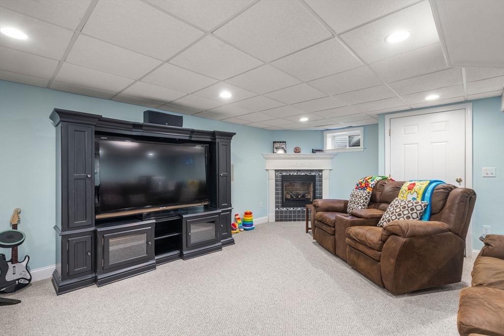 45 Heritage Dr