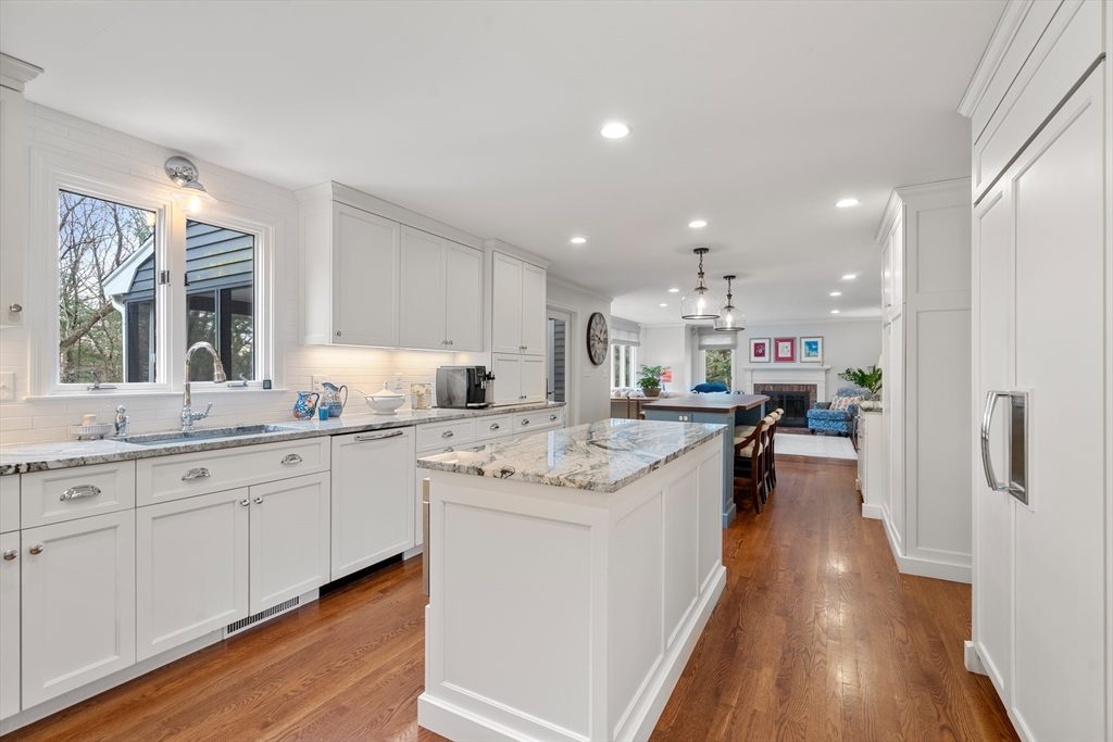 10 Pederzini Dr