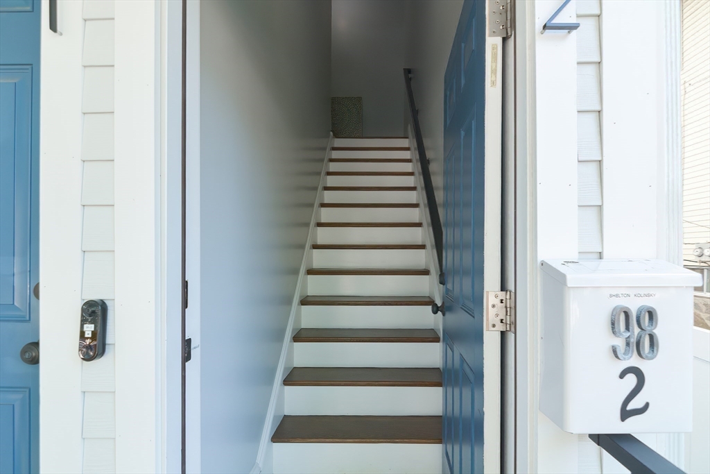 98-2 Wellsmere Road # 2
