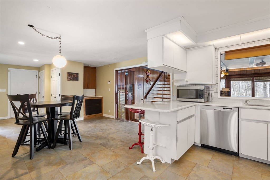 37 Hemlock St