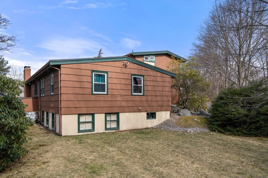 37 Hemlock St