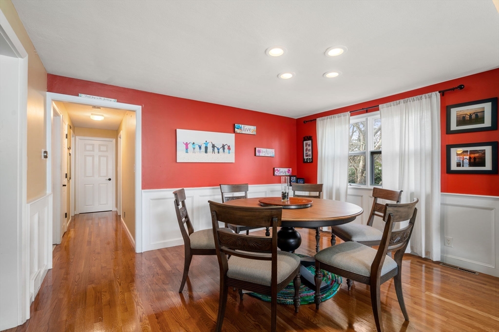 37 Hemlock St