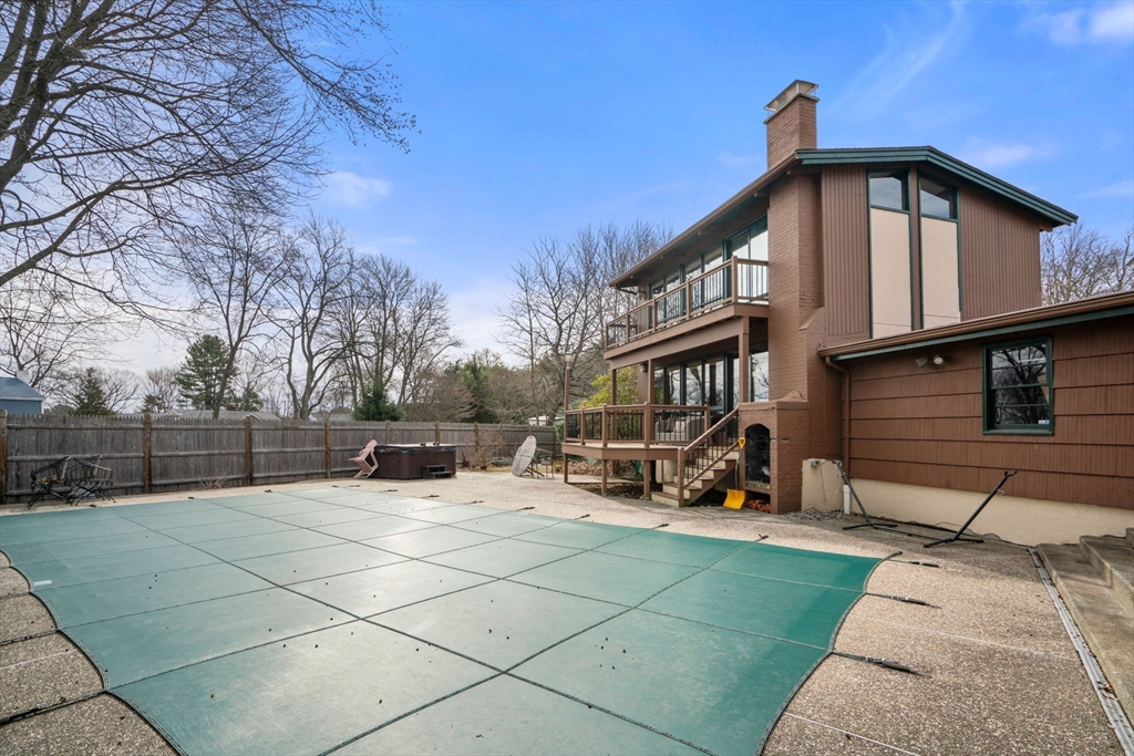 37 Hemlock St