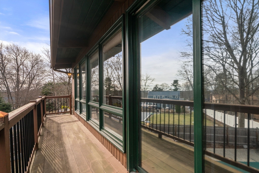 37 Hemlock St