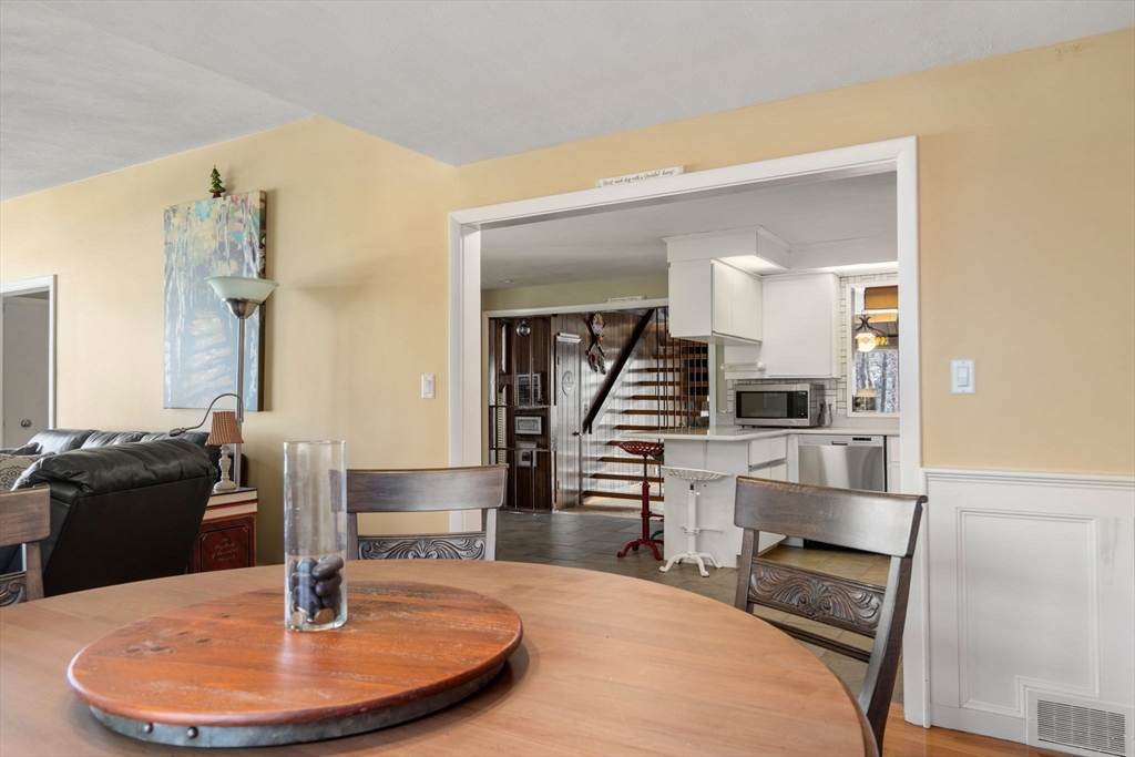 37 Hemlock St