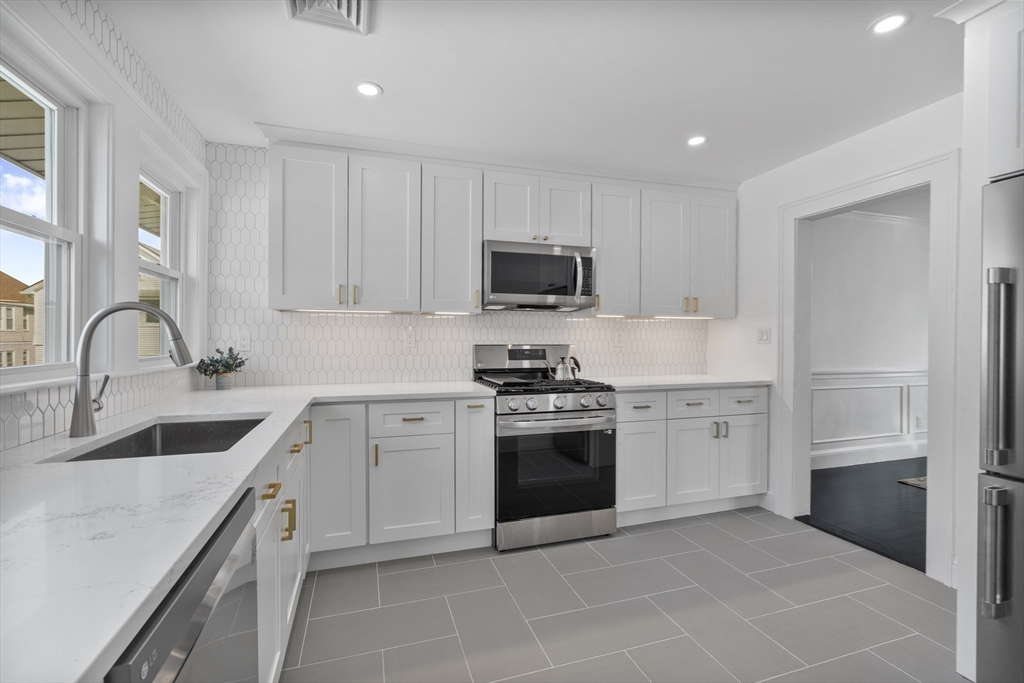 79 Puritan Rd # 2
