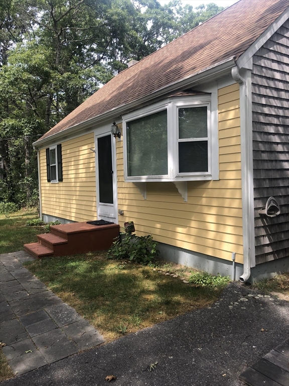 76 Kompass Dr