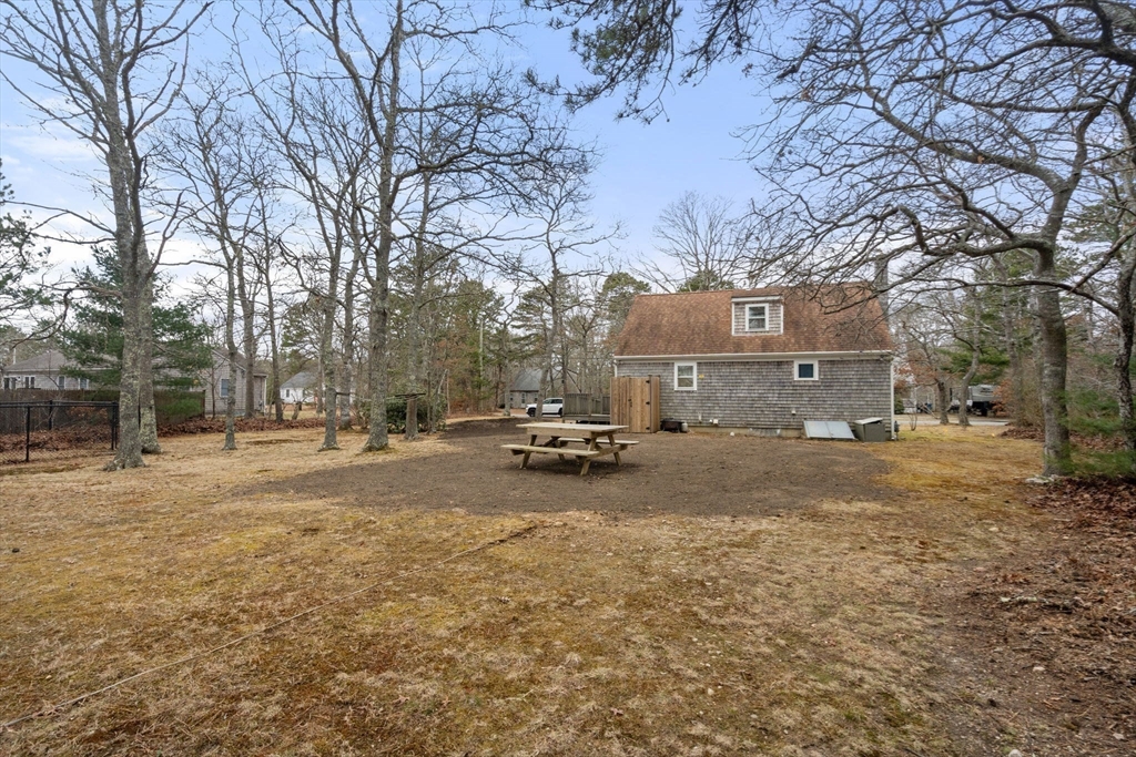 76 Kompass Dr