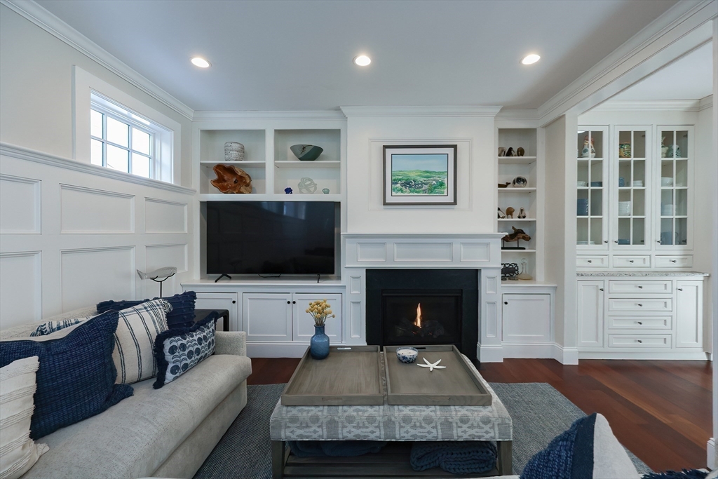 24 Maple Street # 24