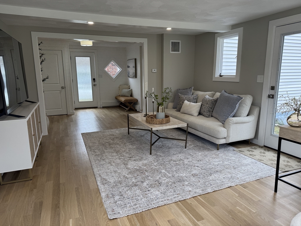72 Devon Rd
