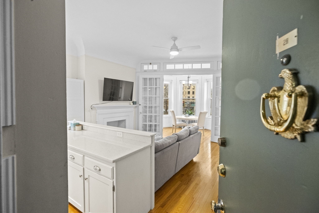 362 Commonwealth Ave # 2H