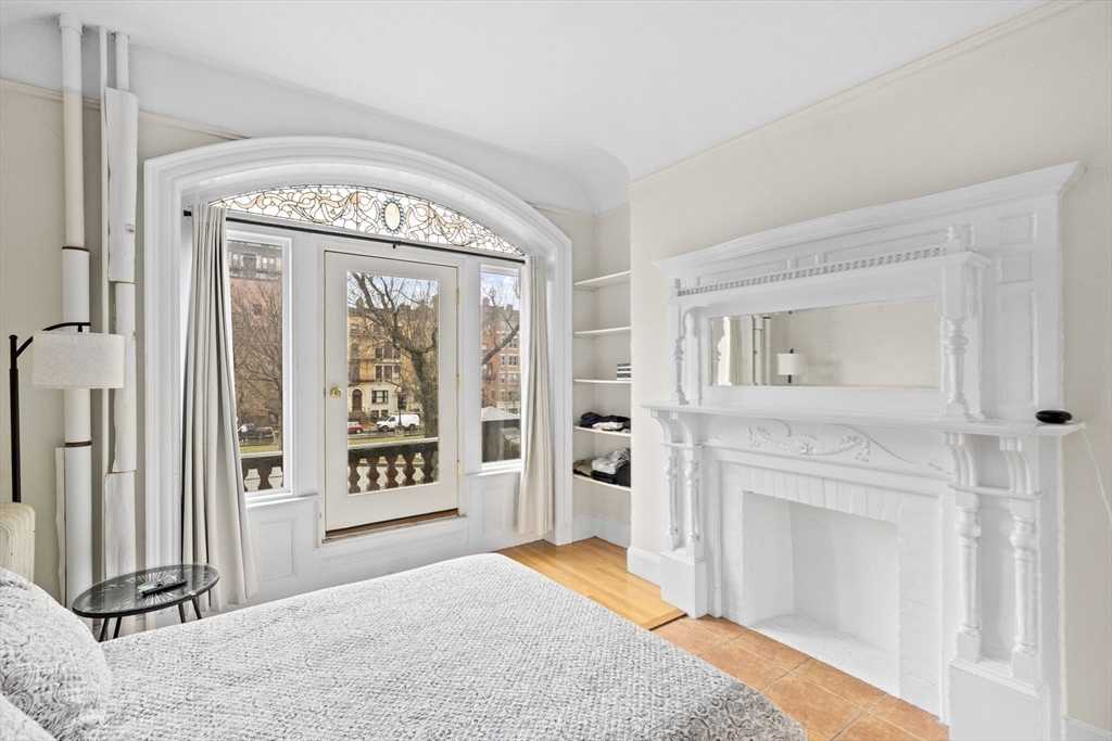 362 Commonwealth Ave # 2H