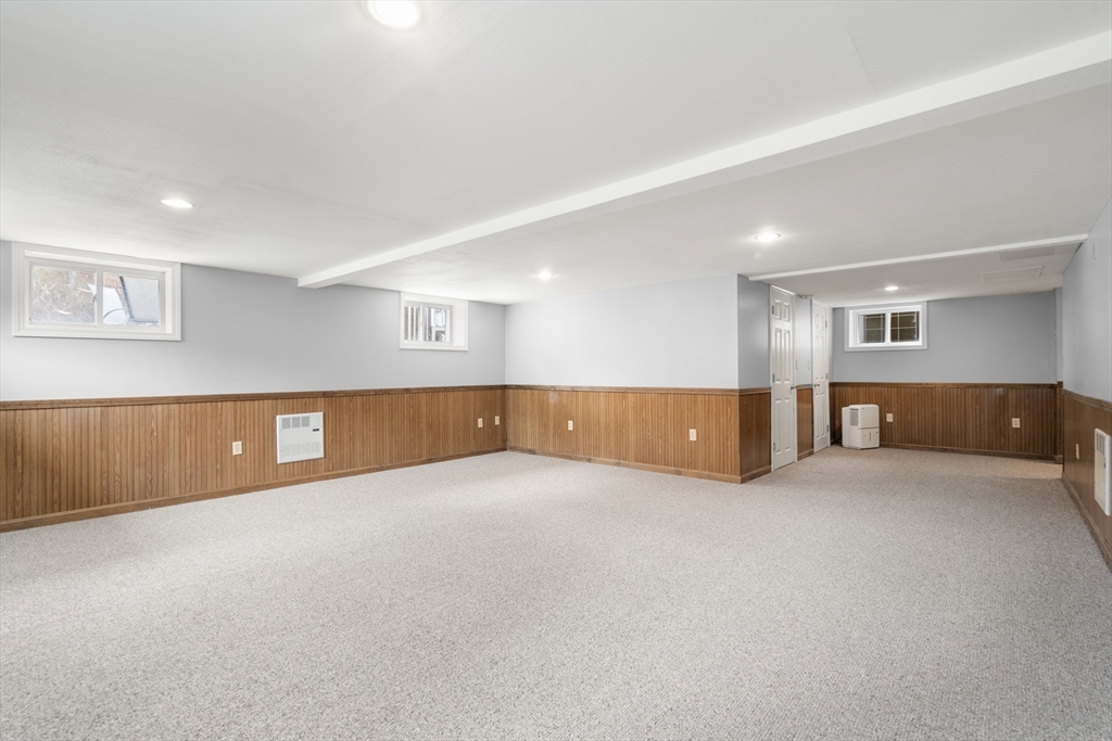 6 Marlyn Rd