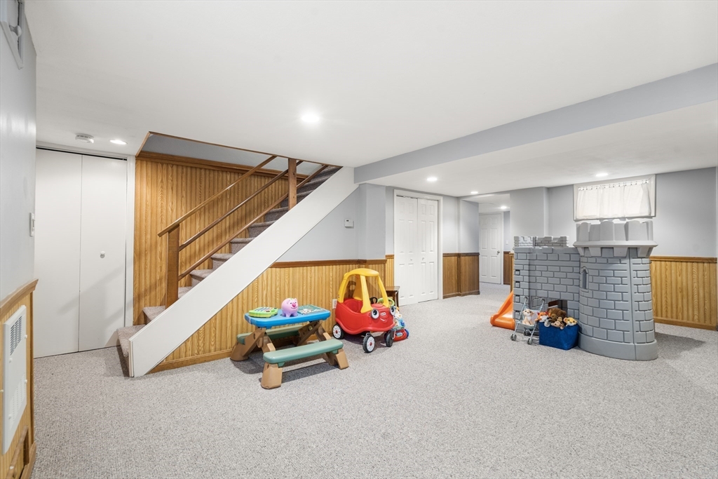 6 Marlyn Rd