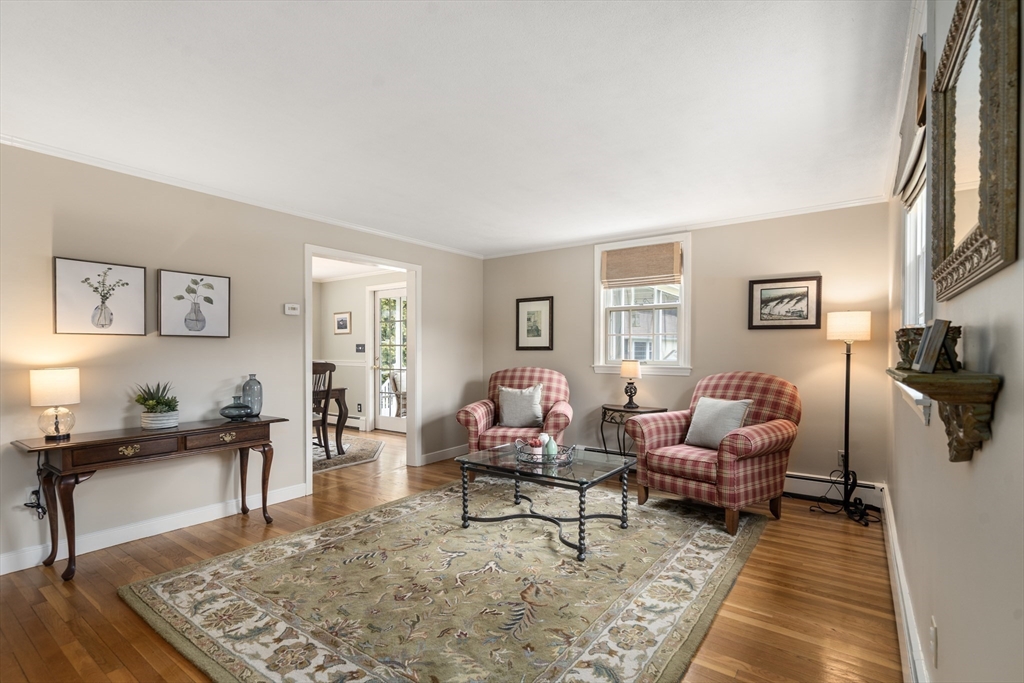 6 Marlyn Rd