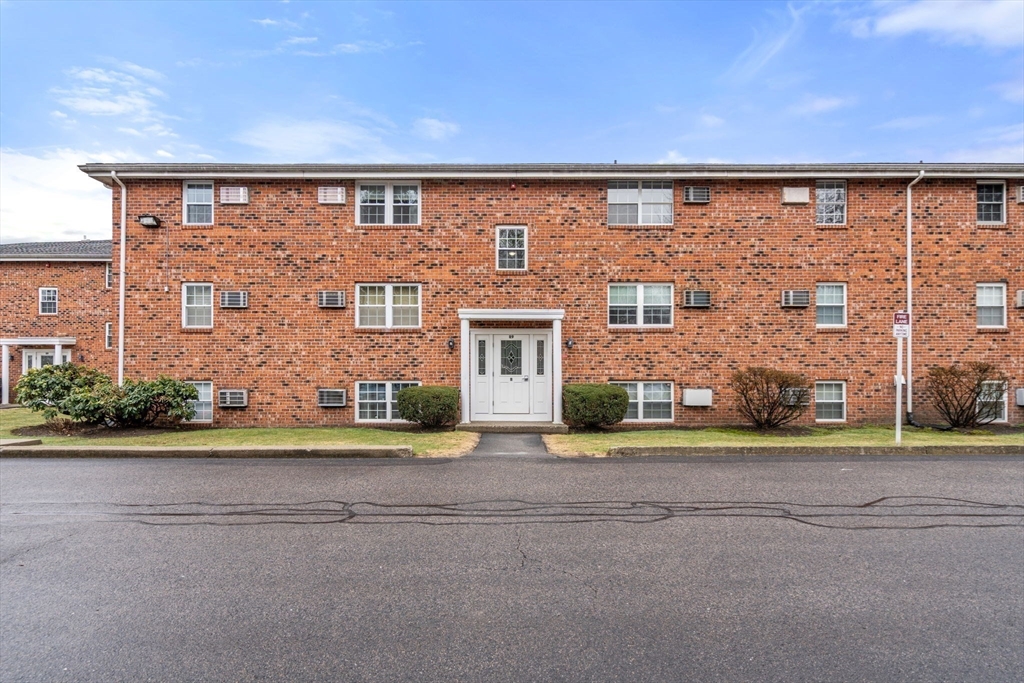 89 Pleasant St # B10