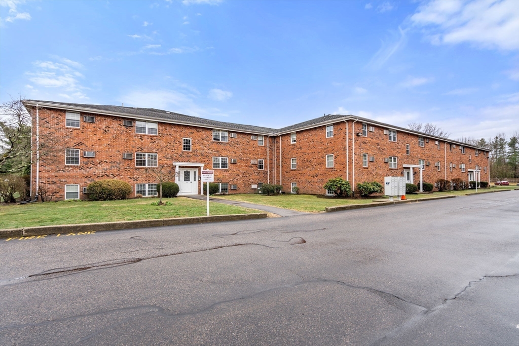 89 Pleasant St # B10