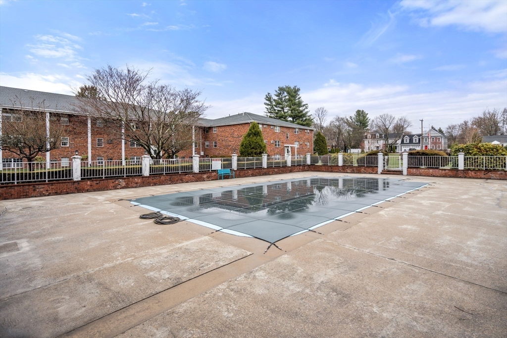 89 Pleasant St # B10