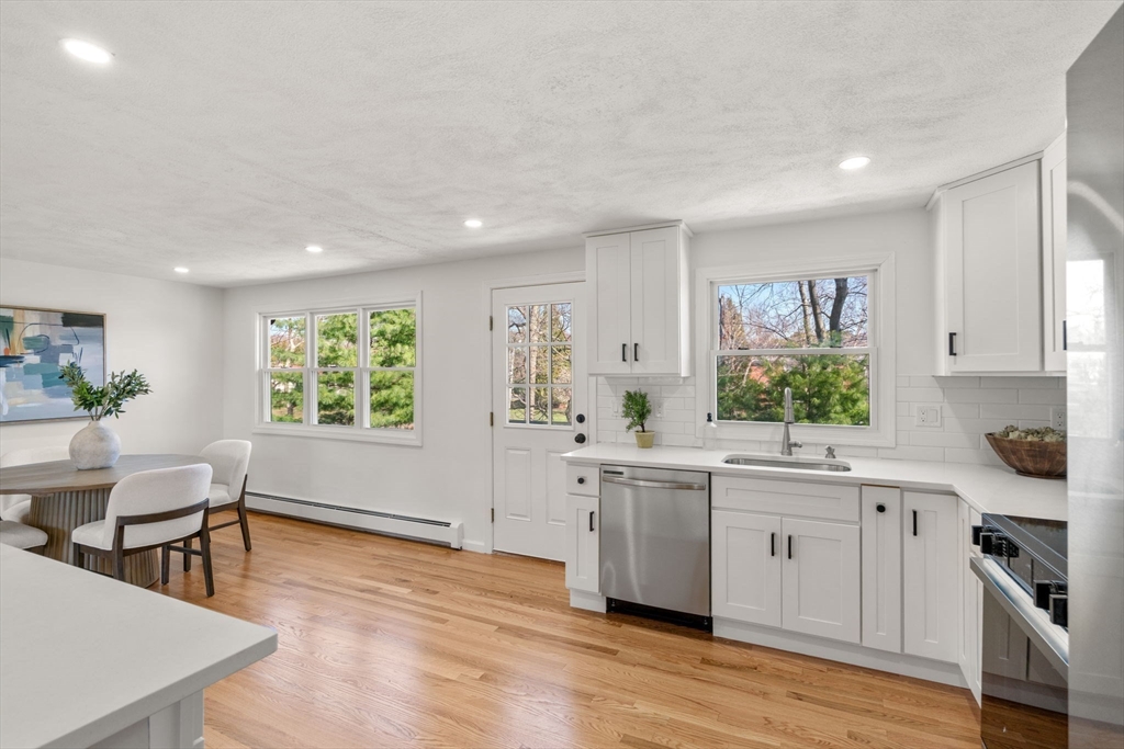 30 Mill Pond Ln